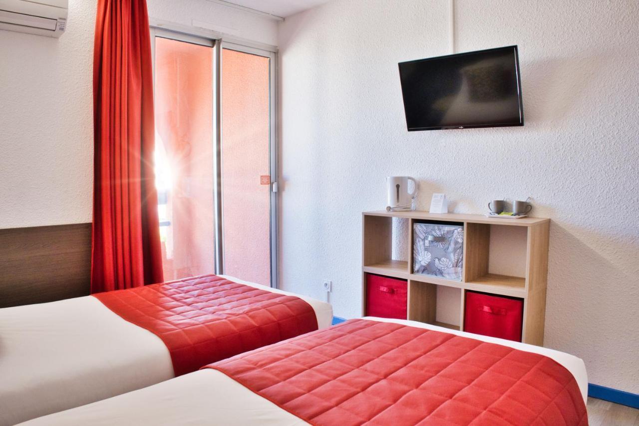 Cit'Hotel Des 2 Golfs Leucate Bagian luar foto