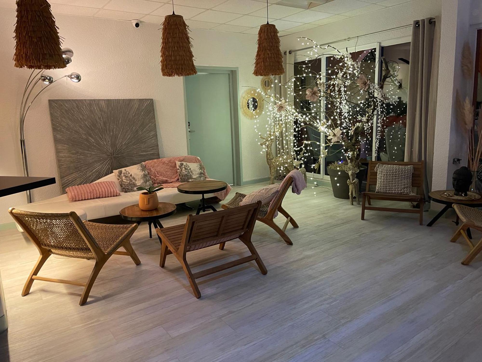 Cit'Hotel Des 2 Golfs Leucate Bagian luar foto